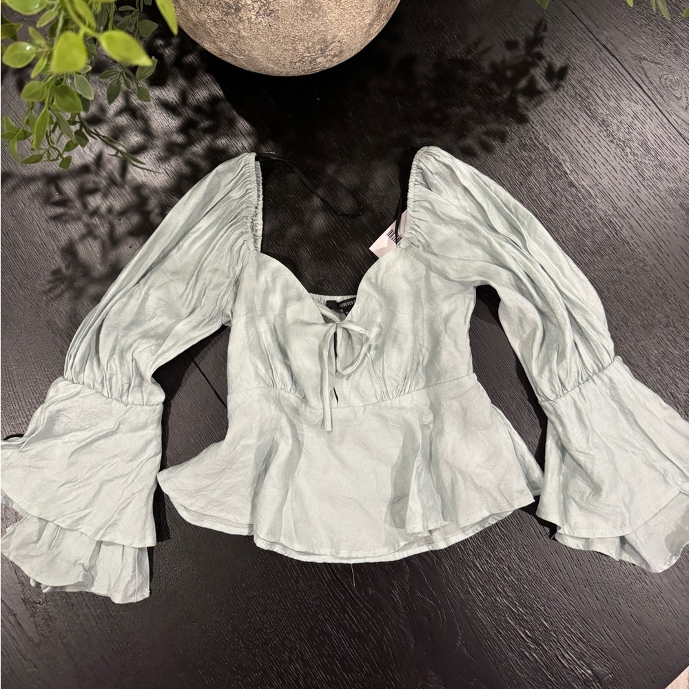 Mint green puff sleeve crop top, NWT